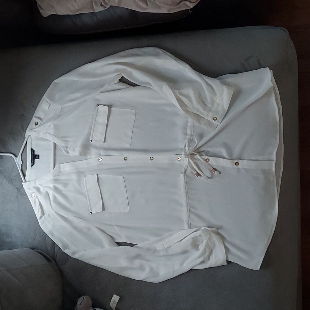 Signature Studio Blouse